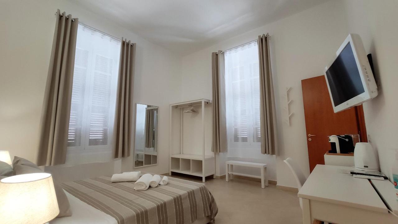 Hotel Nell'Azzurro Cagliari Exterior foto